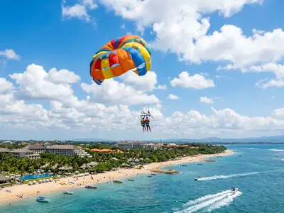 Monday parasailing Bali