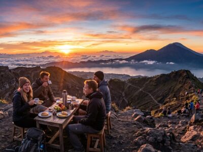 Mount Batur Sunrise Trekking Experience with Breakfast at Su