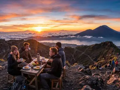 Mount Batur Sunrise Trekking Experience with Breakfast at Su